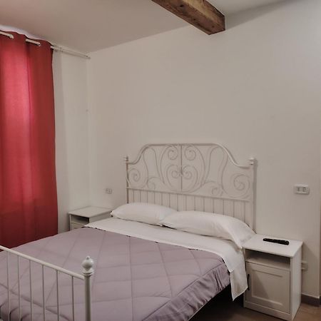 Casa Paradigna Парма Экстерьер фото