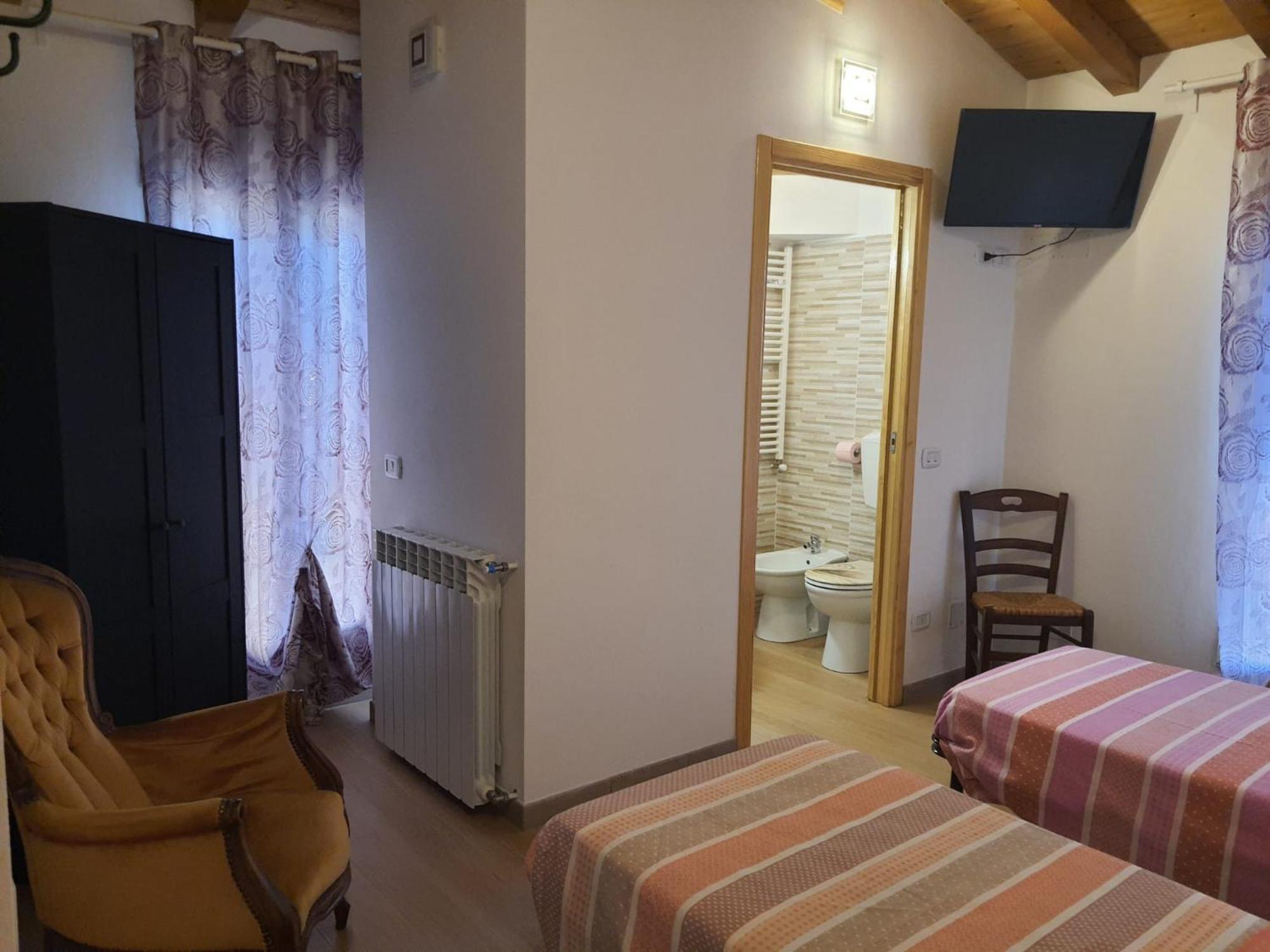 Casa Paradigna Парма Экстерьер фото