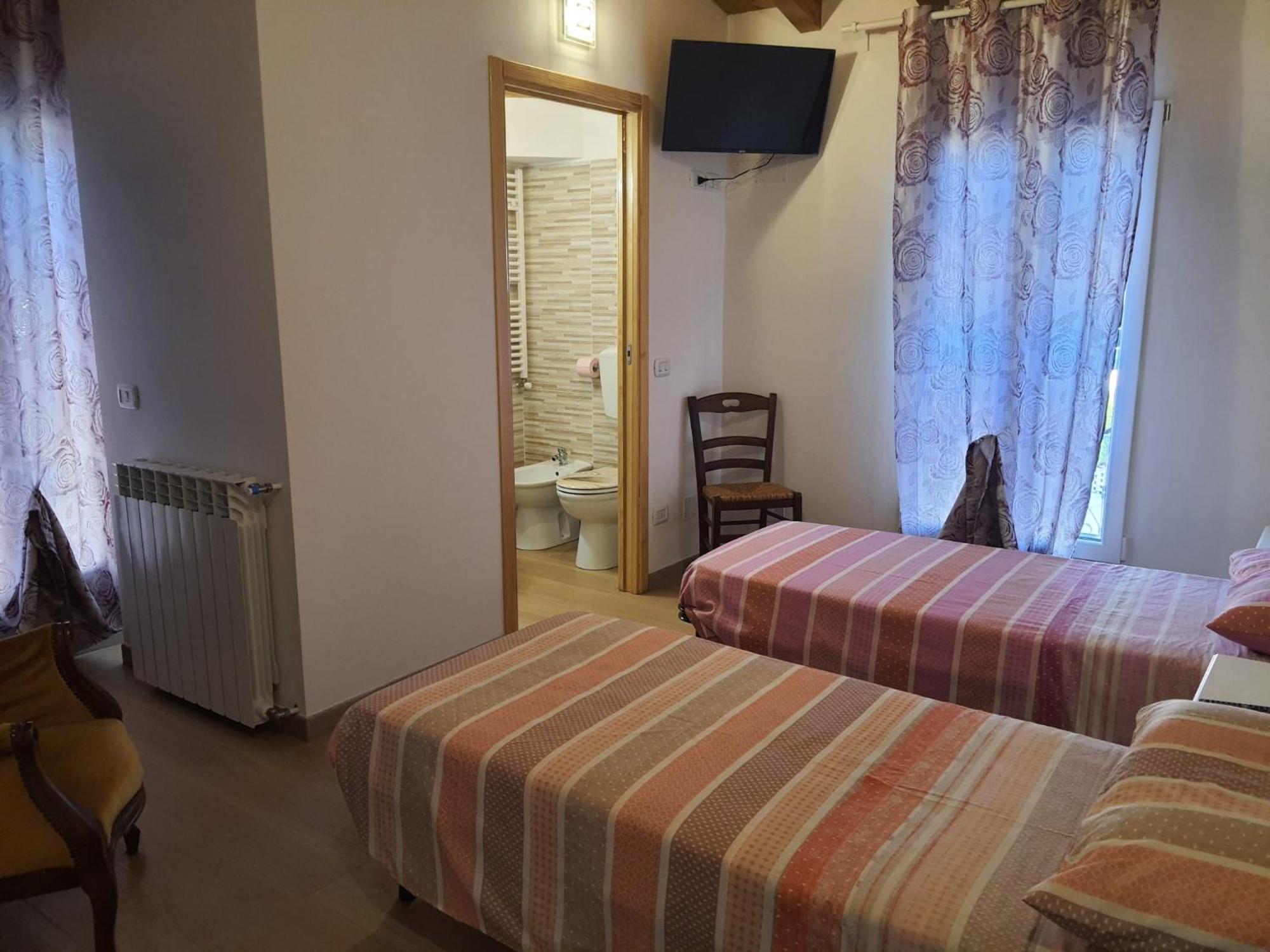 Casa Paradigna Парма Экстерьер фото