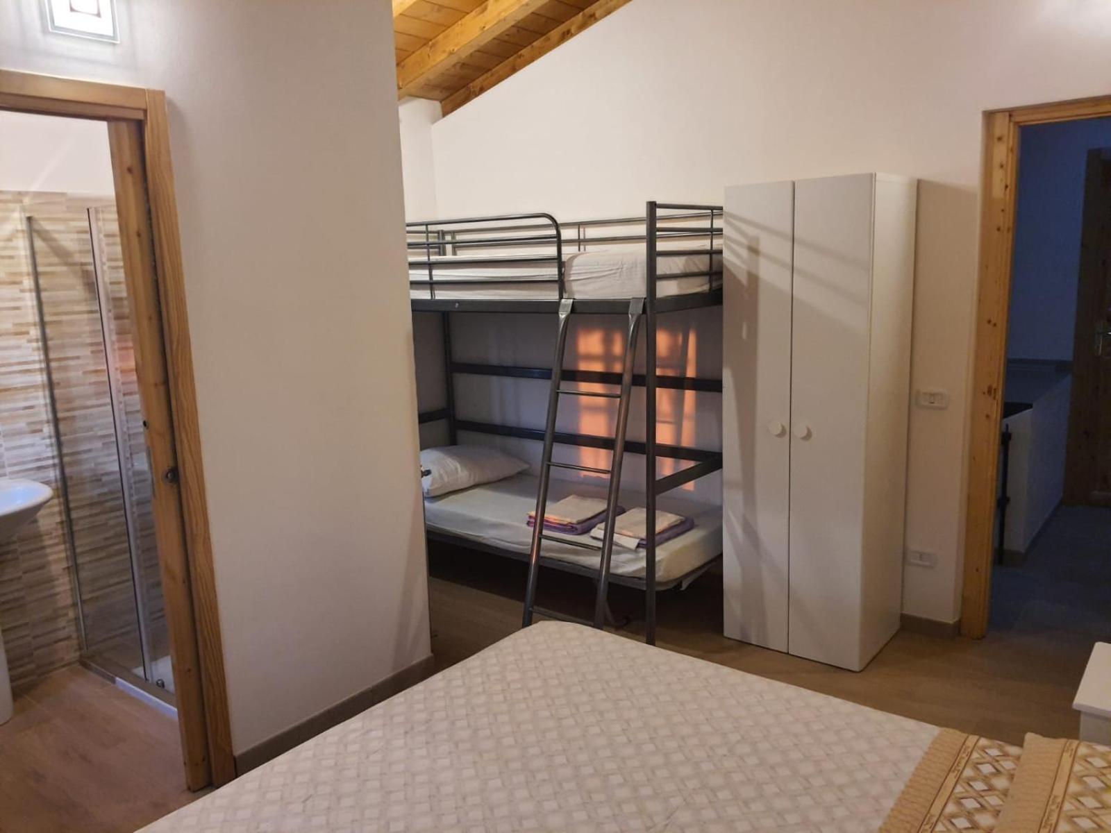 Casa Paradigna Парма Экстерьер фото