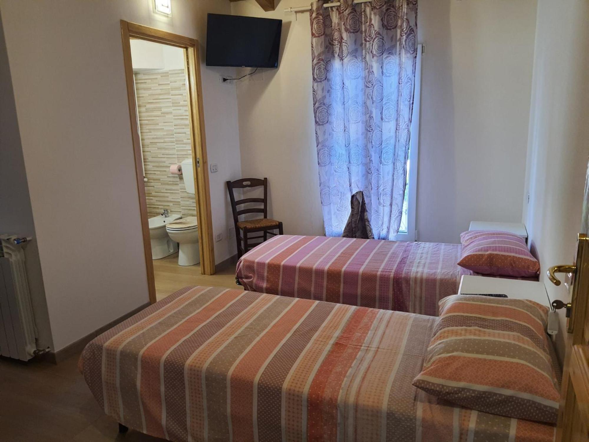 Casa Paradigna Парма Экстерьер фото